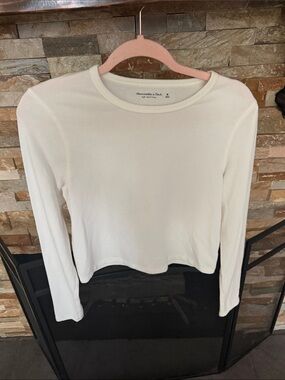 Abercrombie & Fitch Cream Long-Sleeve Crewneck Top